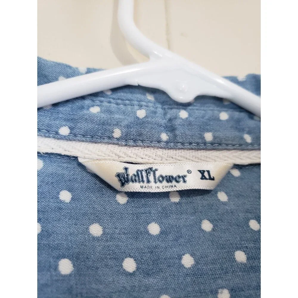 Wallflower Womens XL Blouse Pearl Snap Front Denim Chambray Polka Dot Western - Picture 5 of 6